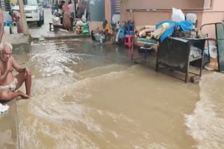 ஒகேனக்கல் காவிரி ஆற்றில் நீர்வரத்து குறைந்தது