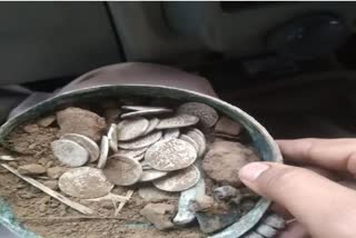 children got silver coins