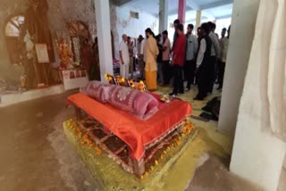 priest buried mother body in temple chhatarpur