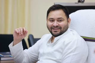 TEJASHWI YADAV APPEAR IN CBI COURT