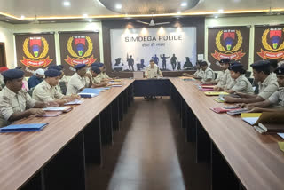 SP simdega guidelines in monthly crime review meeting