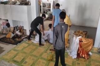 chhatarpur Dead body found in temple