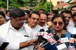 Karnataka govt gives 10 lakh compensation for victims kin