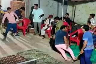 Etv Bharatશુભ પ્રસંગે ફેરવાયો માતમમાં, ગરબા રમતા રમતા વ્યક્તિને આવ્યો હાર્ટએટેક