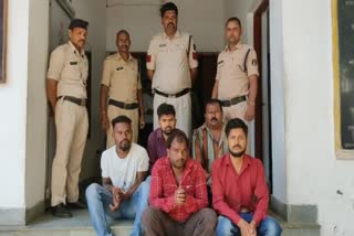 Smugglers beat up revenue employees in gaurela