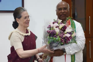 Sonia Gandhi congratulates Mallikarjun Kharge on winning Congress President Election