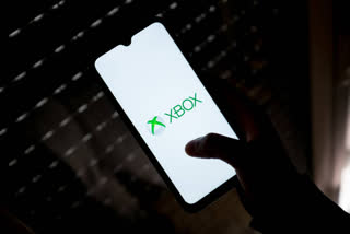 Microsoft to bring Xbox mobile store, challenging Google & Apple