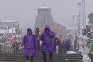 Kedarnath receives fresh spell of snowfall