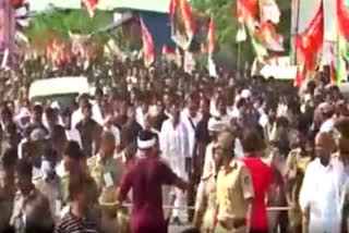 Rahul Gandhi-led Bharat Jodo Yatra re-enters Karnataka at Raichur