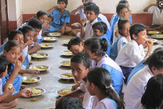 Students relish delicious breakfast in TN schools, parents call it 'Godsend'