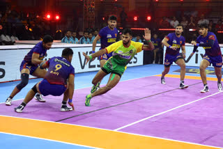 pro-kabaddi-league-patna-pirates-beat-dabang-delhi-team