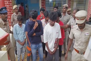 ஈரோட்டில் கஞ்சா விற்பனை : கல்லூரி மாணவர் உள்பட 8 பேர் கைது