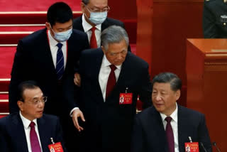 Former President of China Hu Jintao is Mysteriously Escorted Out from Communist Party Congress