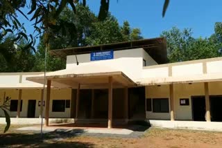 three year law college  first three year law college  kannur university  three year law college under kannur university  law college under kannur university is starting  latest educational news  latest news in kasargode  latest news today  അതിർത്തി കടക്കാതെ നിയമം പഠിക്കാം  ആദ്യ ത്രിവത്സര ലോ കോളജ്  കണ്ണൂർ സർവകലാശാലക്ക് കീഴില്‍  മഞ്ചേശ്വരം ഓഫ് ക്യാംപസിൽ  എൽഎൽബി കോഴ്‌സുകൾ  കാസർകോട് ഏറ്റവും പുതിയ വാര്‍ത്ത  ഇന്നത്തെ പ്രധാന വാര്‍ത്ത