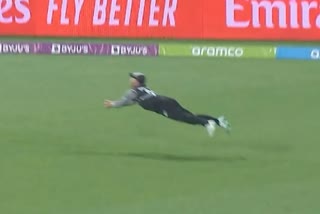 Watch: Superman Glenn Phillips takes full-stretched stunner to dismiss Stoinis