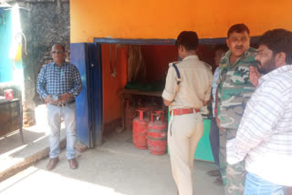 Illegal LPG business busted in Dumka