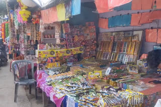 Sale of firecrackers ignoring rules