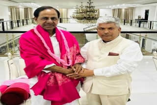 Anand Bhaskar meet KCR