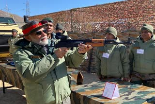 modi diwali with soldiers