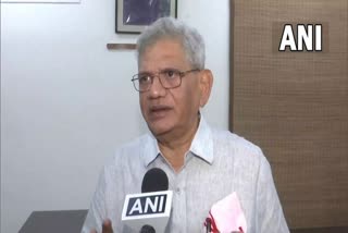 sitaram yechury Kerala Governor  kerala Governor demand vice chancellor resignation  vice chancellors resignation  വിസിമാരോട് രാജി വയ്ക്കാൻ ഗവർണർ  ഗവർണർക്ക് ഭരണഘടന അധികാരം  സീതാറാം യെച്ചൂരി  ഗവർണർക്കെതിരെ സീതാറാം യെച്ചൂരി