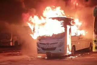 Driver and conductor burnt alive after bus catches fire in Ranchi