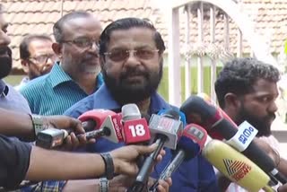 kadakampally surendran  kadakampally surendran against swapna suresh  swapna suresh allegation against kadakampally  സ്വപ്‌നയുടെ ആരോപണം  കടകംപള്ളി സുരേന്ദ്രൻ  സ്വപ്‌നയ്‌ക്കെതിരെ കടകംപള്ളി സുരേന്ദ്രൻ  കടകംപള്ളി സുരേന്ദ്രൻ സ്വപ്‌നയുടെ ആരോപണം  സ്വപ്‌ന സുരേഷിന്‍റെ ആരോപണങ്ങള്‍