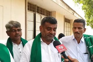 State Farmers Association President Badalpur Nagendra