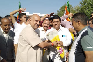Former Congress MLA Rakesh Kalia joins BJP