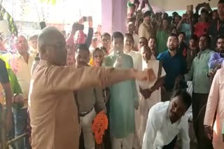 Chhattisgarh CM Bhupesh Baghel got whipped for state prosperity in Goura Gouri festival