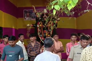 silver ornaments of two Kali idols stolen from Nadia Puja Pandals