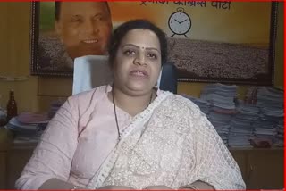 Rakhi Jadhav criticism