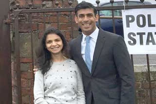 rishi sunak in 10 downing street