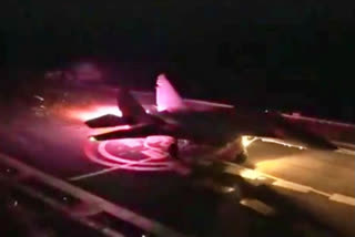 Watch Night Trap landing of fighter plane on INS Vikramaditya