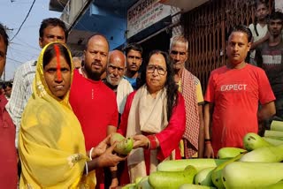 Chhath Committee distributed bottlegourd