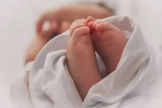 unconscious Woman gave birth to baby girl