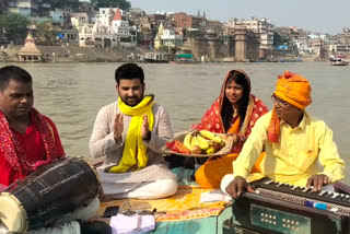 Folk singer Masoom Ali sings at Ganga and celebrates Chhath