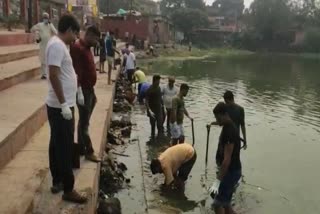 Dhanbad police cleaned Chhath Ghats