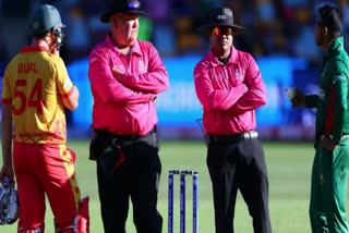 T20 World Cup: Umpires recall players to complete contest after last-ball drama