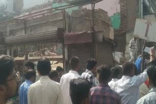 Building collapsed in Amravati