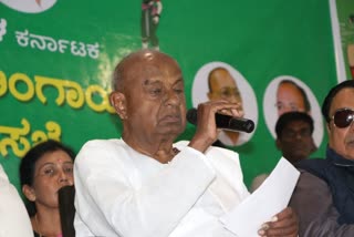 former-cm-hd-devegowda-praises-kumarswamy