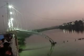 Suspension bridge collapses in Gujarat's Morbi