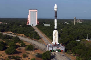 ISRO gearing up for launching 2nd set of 36 OneWeb satellites in Jan 2023