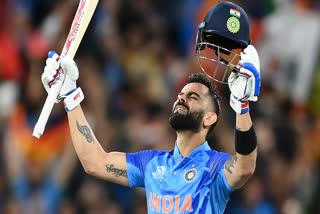 വിരാട് കോലി  Virat Kohli  Virat Kohli New Record  ടി20 ലോകകപ്പ്  T20 World Cup  ടി20 ലോകകപ്പിൽ പുതിയ റെക്കോഡുമായി കോലി  ഇന്ത്യൻ റണ്‍ മെഷീൻ  Kohli becomes top run scorer in T20 World Cup  കോലി  സച്ചിനെ മറികടന്ന് കോലി  ടി20 ലോകകപ്പിലും രാജാവായി കോലി  T20 World Cup 2022