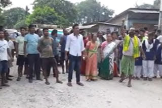 protest for repairing road in bongaigaon