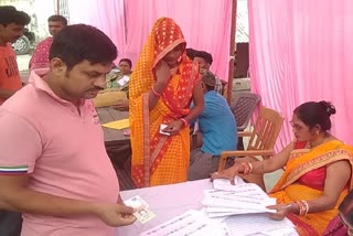 गोपालगंज में महिला मतदाताओं में उत्साह