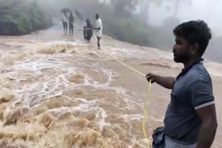 kodaikanal flood  heavy rain  heavy rain in kodaikanal  கொடைக்கானல்  கொடைக்கானலில் கனமழை  மழை  வெள்ளம்  ஆறுகளில் வெள்ளம்  கொடைக்கானலில் வெள்ளம்