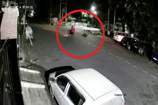 Etv Bharatજ્વેલરી રાજીવ વર્મા પર ફાયરિંગ, ફાયરિંગના CCTV ફૂટેજ સામે આવ્યા