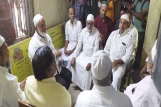 Muslim Jamath leaders visit Sangameswarar temple  Coimbatore blast site  Sangameswarar temple near Coimbatore blast site  Coimbatore blast investigation  ജമാഅത്ത് നേതാക്കൾ  മുസ്ലീം ജമാഅത്ത് നേതാക്കൾ  കോയമ്പത്തൂർ സ്‌ഫോടനം  കോയമ്പത്തൂരിലെ സംഗമേശ്വര ക്ഷേത്രം  സംഗമേശ്വര ക്ഷേത്രത്തിന് സമീപമുള്ള സ്‌ഫോടന സ്ഥലം  സംഗമേശ്വര ക്ഷേത്രം  കോയമ്പത്തൂർ സ്‌ഫോടനം അറസ്റ്റ്  കോയമ്പത്തൂർ സ്‌ഫോടനം ആസൂത്രണം  കോയമ്പത്തൂർ സ്‌ഫോടനം എന്‍ഐഎ അന്വേഷണം  എന്‍ഐഎ കോയമ്പത്തൂർ സ്‌ഫോടനം  കോയമ്പത്തൂർ സ്‌ഫോടനം അറസ്റ്റിലായവർ  തമിഴ്‌നാട് സ്‌ഫോടനം