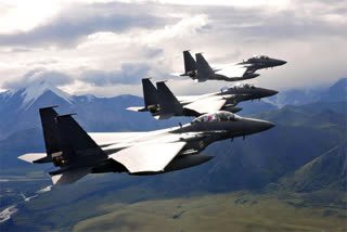 SOUTH NORTH KOREAS WARPLANES