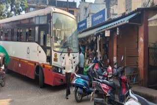 Bus Stand Issue